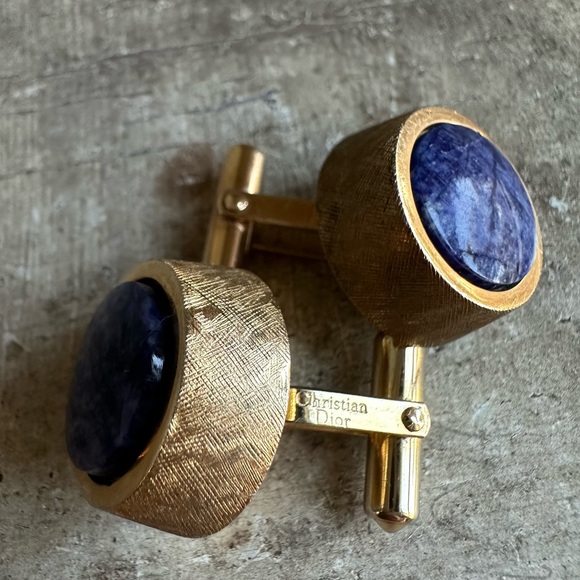 Vintage CHRISTIAN DIOR GOLD CIRCLE AND BLUE FAUX LAPIS CUFFLINKS - Picture 4 of 4